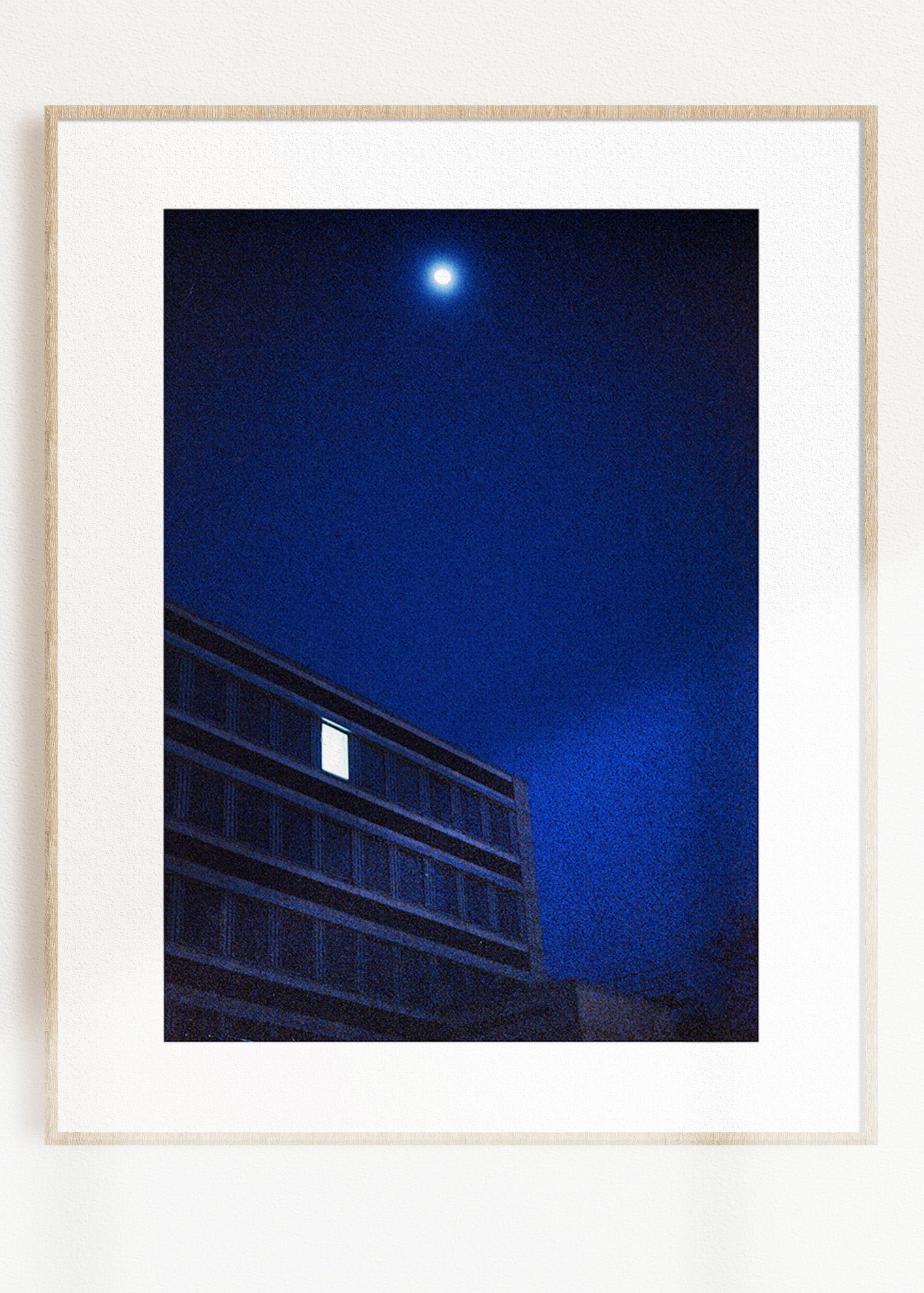 Art Print "Moon and office"